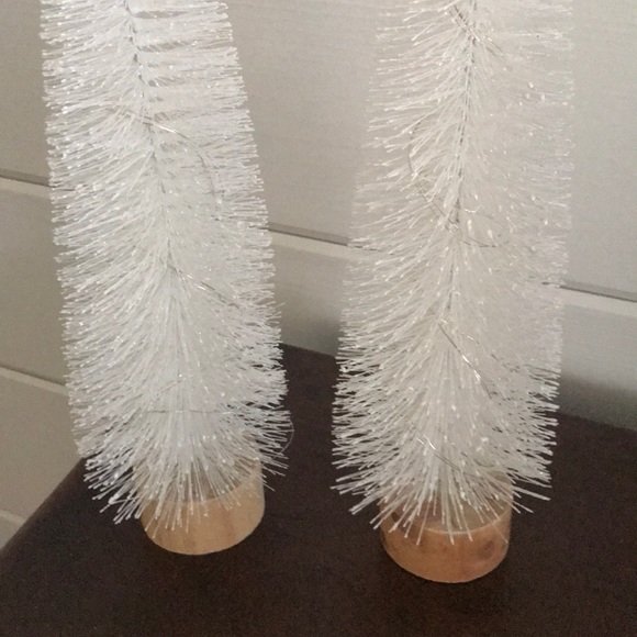 Set of 2 New Lighted Bottle Brush Trees - Picture 3 of 12